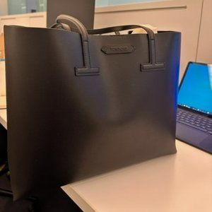 Tom Ford Women's Black Leather Shoulder Double T Handle Purse Tote Bag